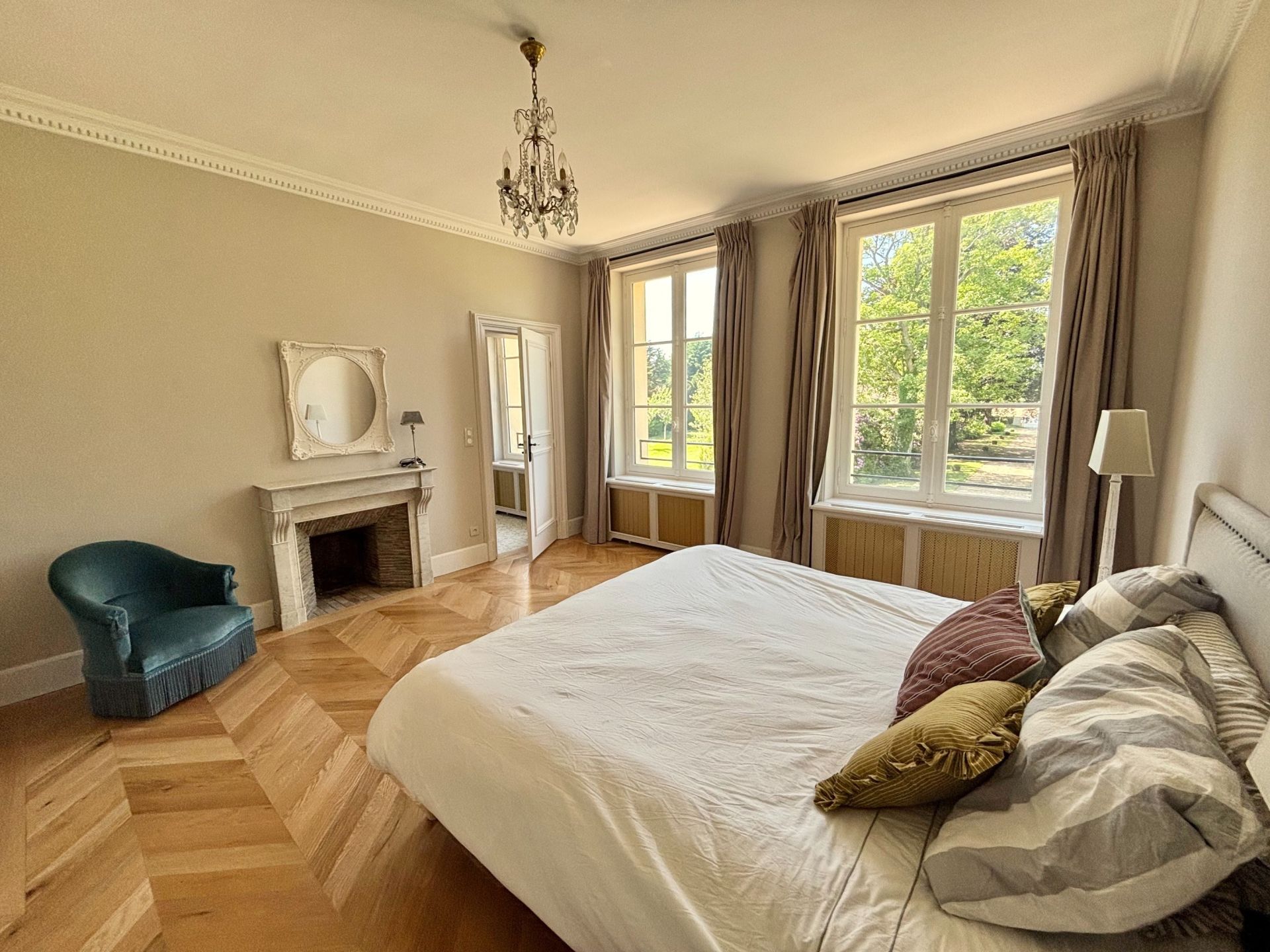 maison de luxe 9 Pièces en location saisonnière sur EQUEMAUVILLE (14600)