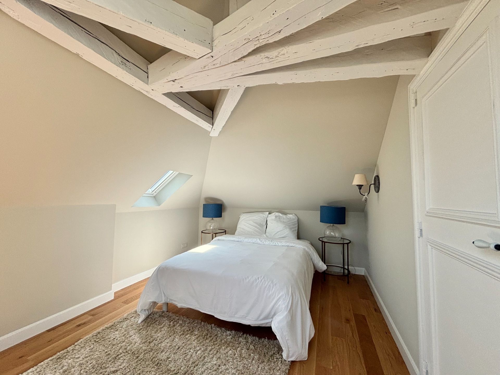 maison de luxe 9 Pièces en location saisonnière sur EQUEMAUVILLE (14600)