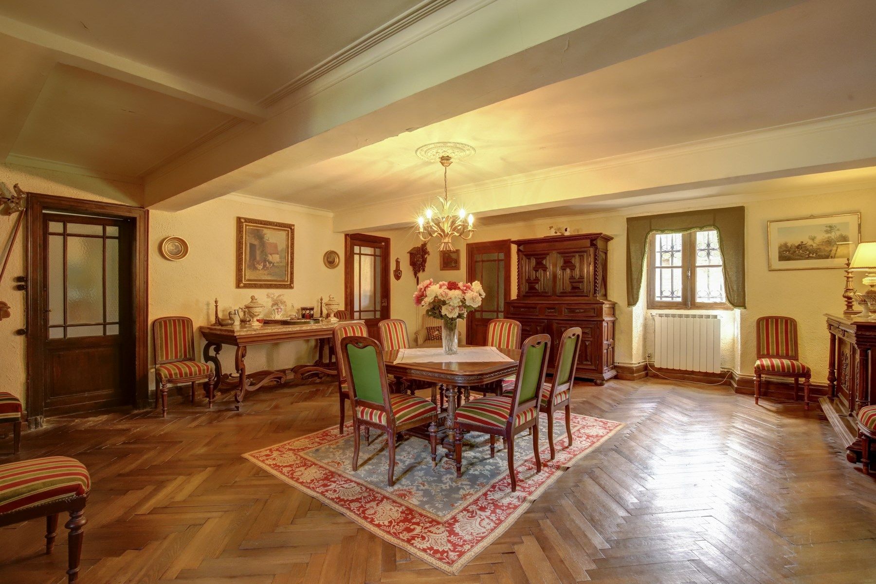 castle 8 Rooms for sale on CADOURS (31480)