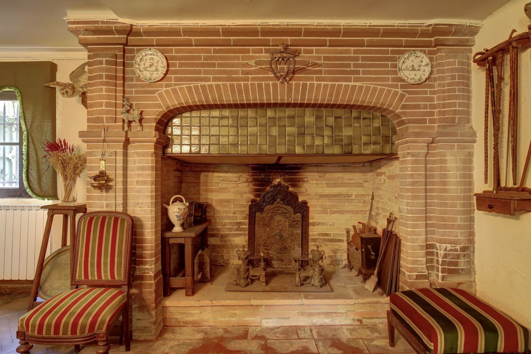 castle 8 Rooms for sale on CADOURS (31480)