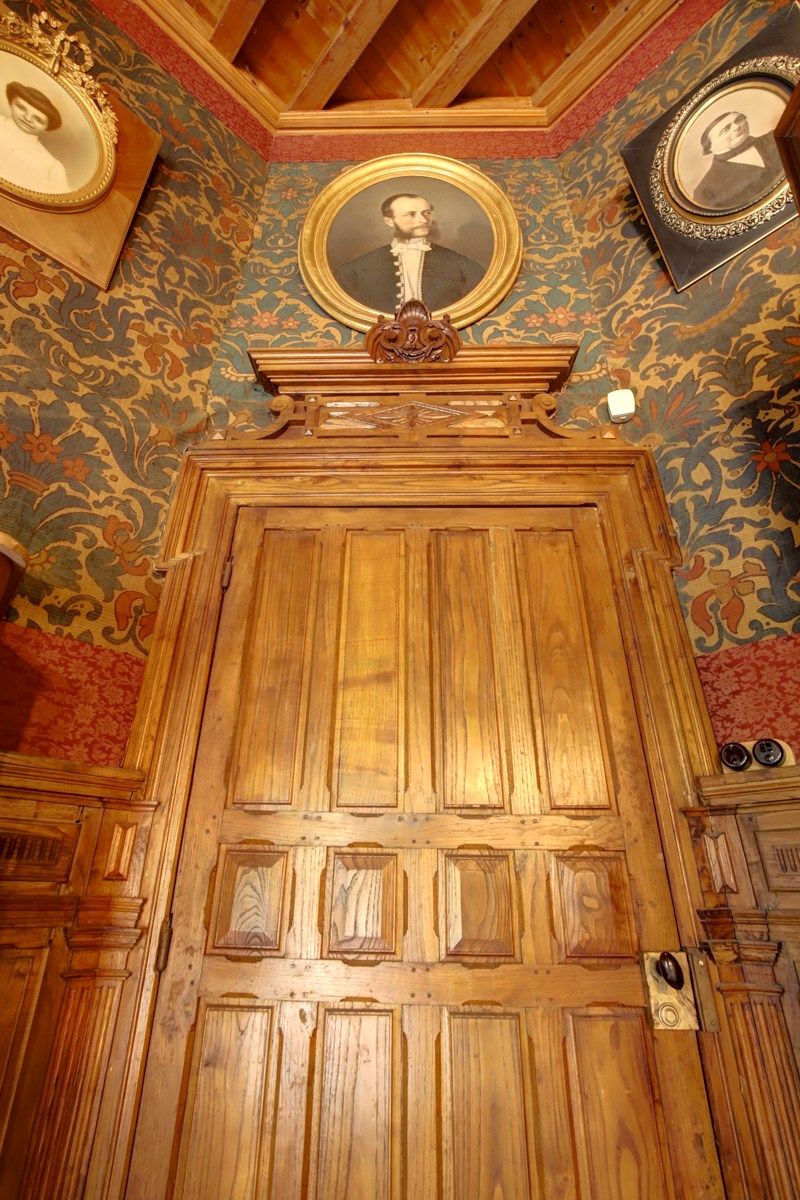 castle 8 Rooms for sale on CADOURS (31480)