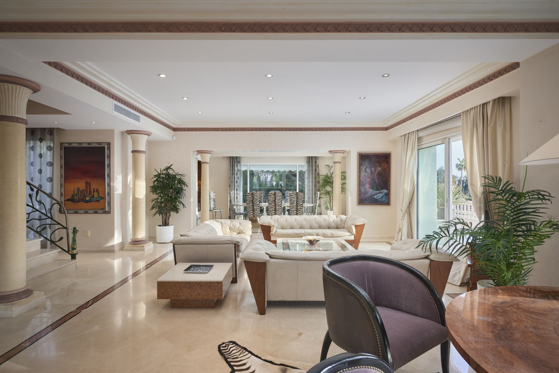 mansion (hôtel particulier) 9 Rooms for sale on CAP D ANTIBES (06160)