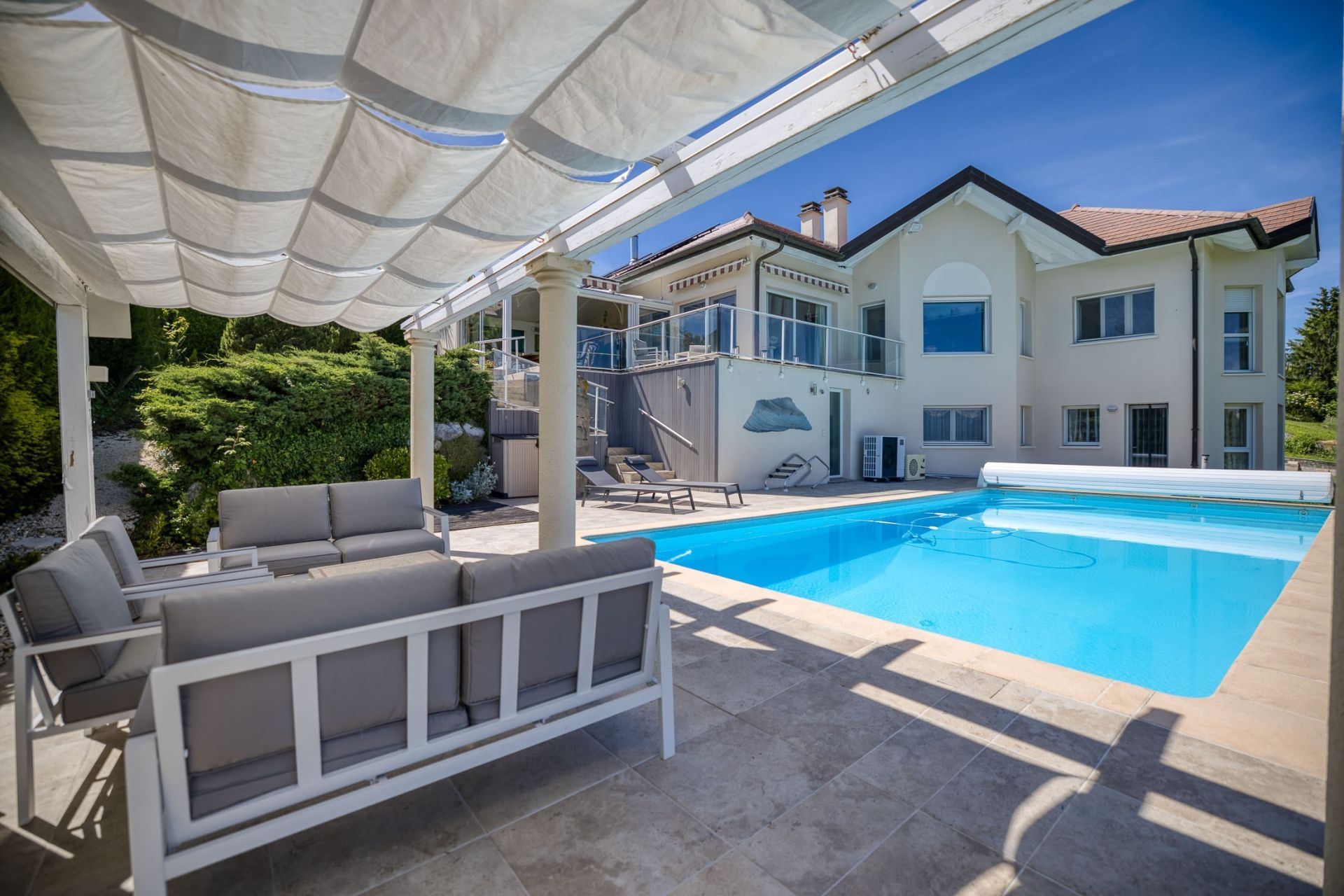 luxury house 6 Rooms for sale on REIGNIER ESERY (74930)