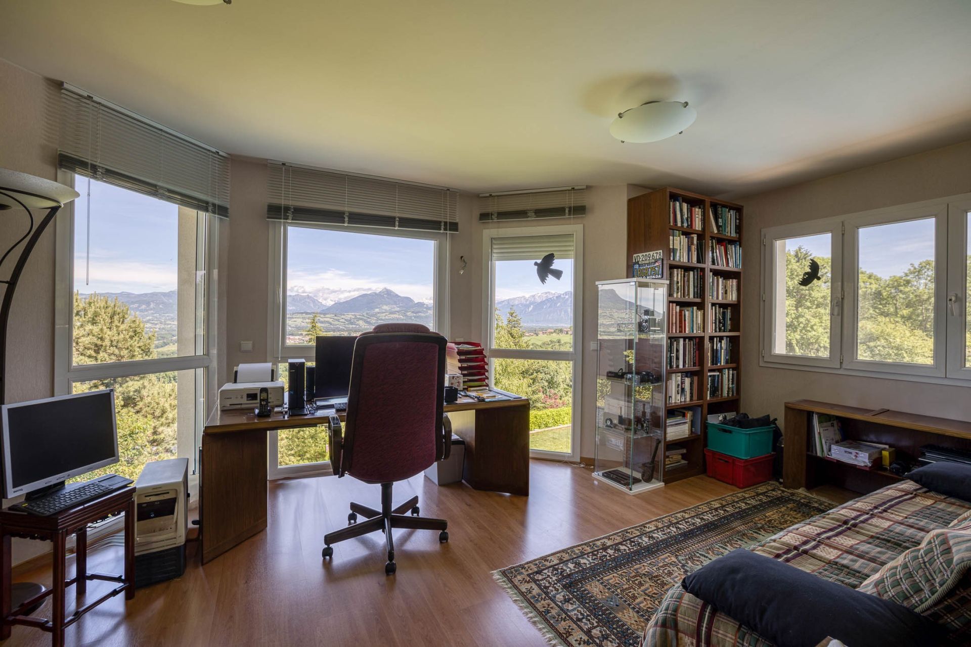 luxury house 6 Rooms for sale on REIGNIER ESERY (74930)