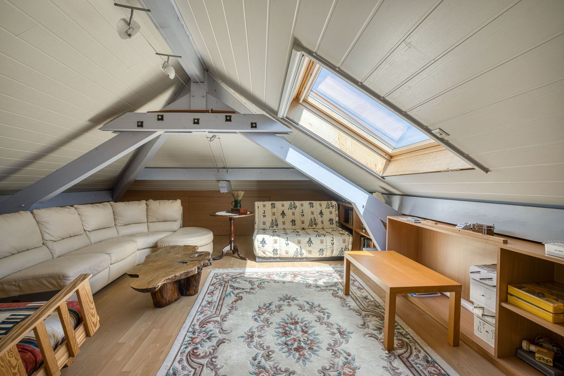 luxury house 6 Rooms for sale on REIGNIER ESERY (74930)