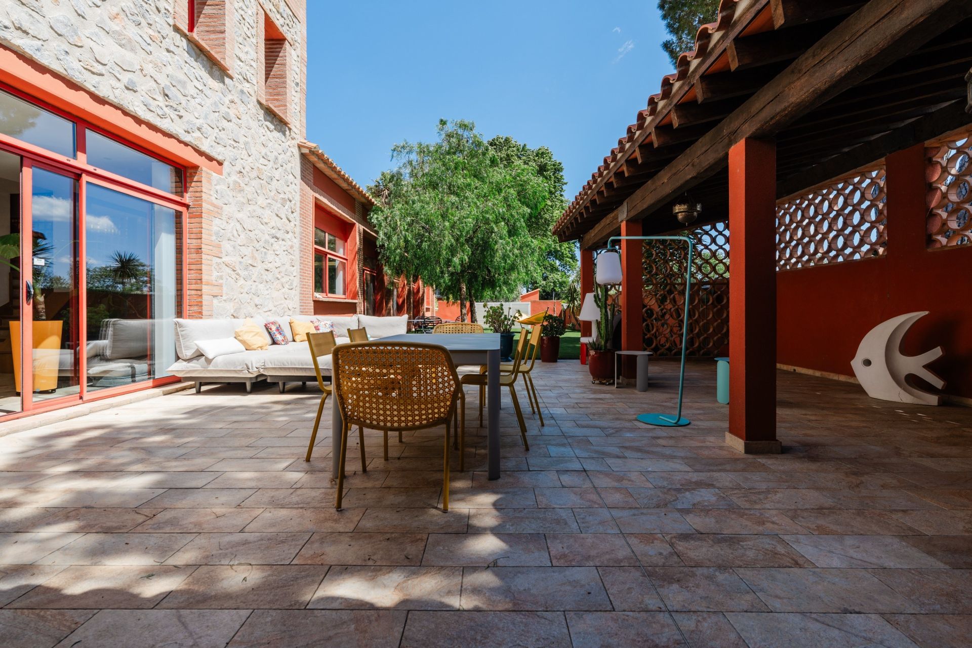luxury house 9 Rooms for sale on TORREILLES (66440)