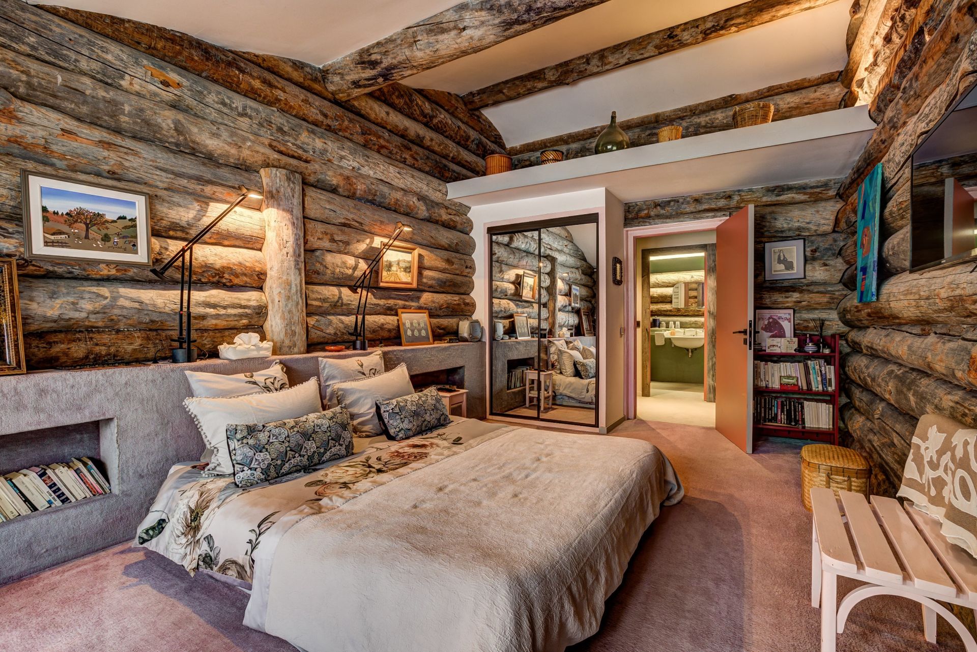 luxury chalet 10 Rooms for sale on CHAMONIX MONT BLANC (74400)