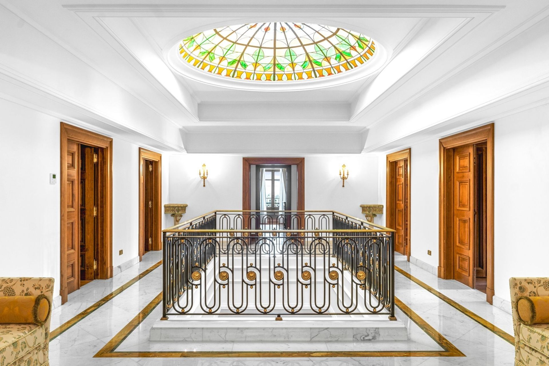 maison de maître 18 Pièces en vente sur VILLEFRANCHE SUR MER (06230)