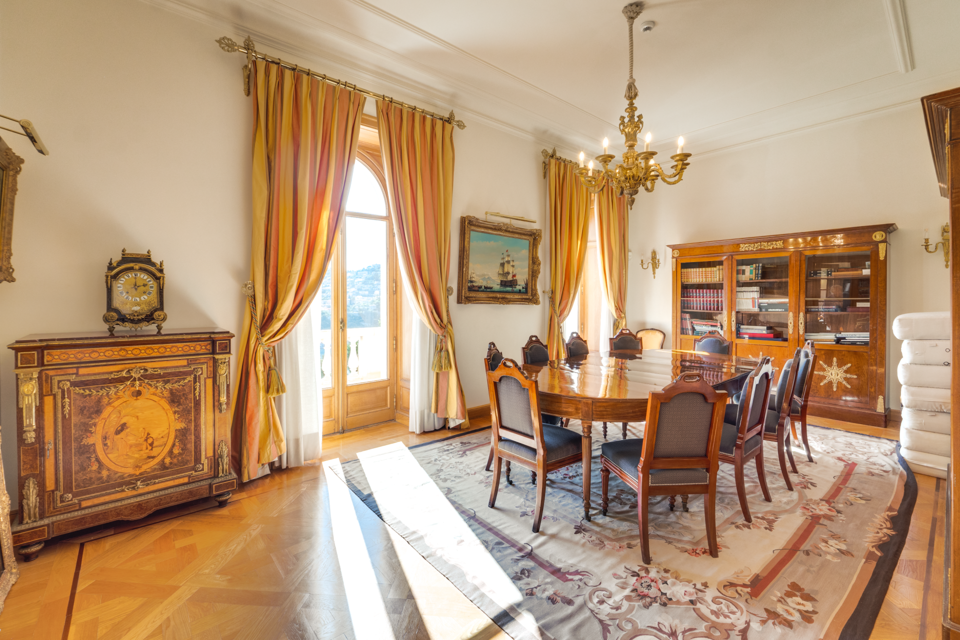 maison de maître 18 Pièces en vente sur VILLEFRANCHE SUR MER (06230)