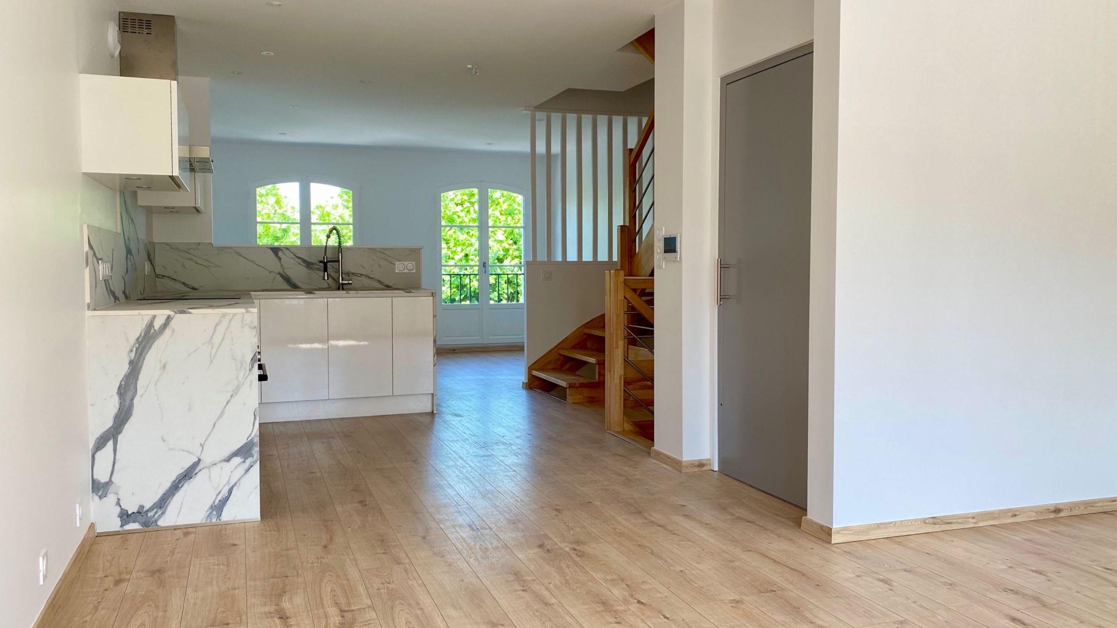 luxury house 6 Rooms for sale on AURAY (56400)