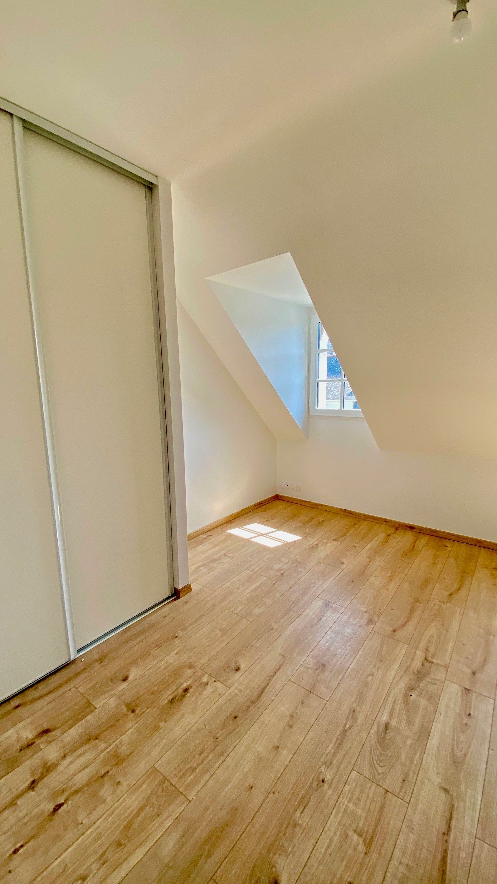 luxury house 6 Rooms for sale on AURAY (56400)