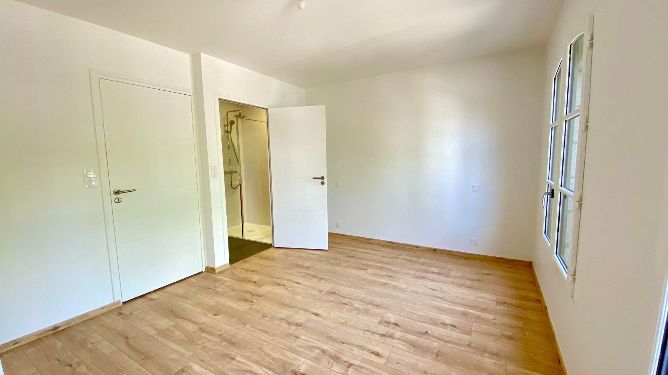 luxury house 6 Rooms for sale on AURAY (56400)