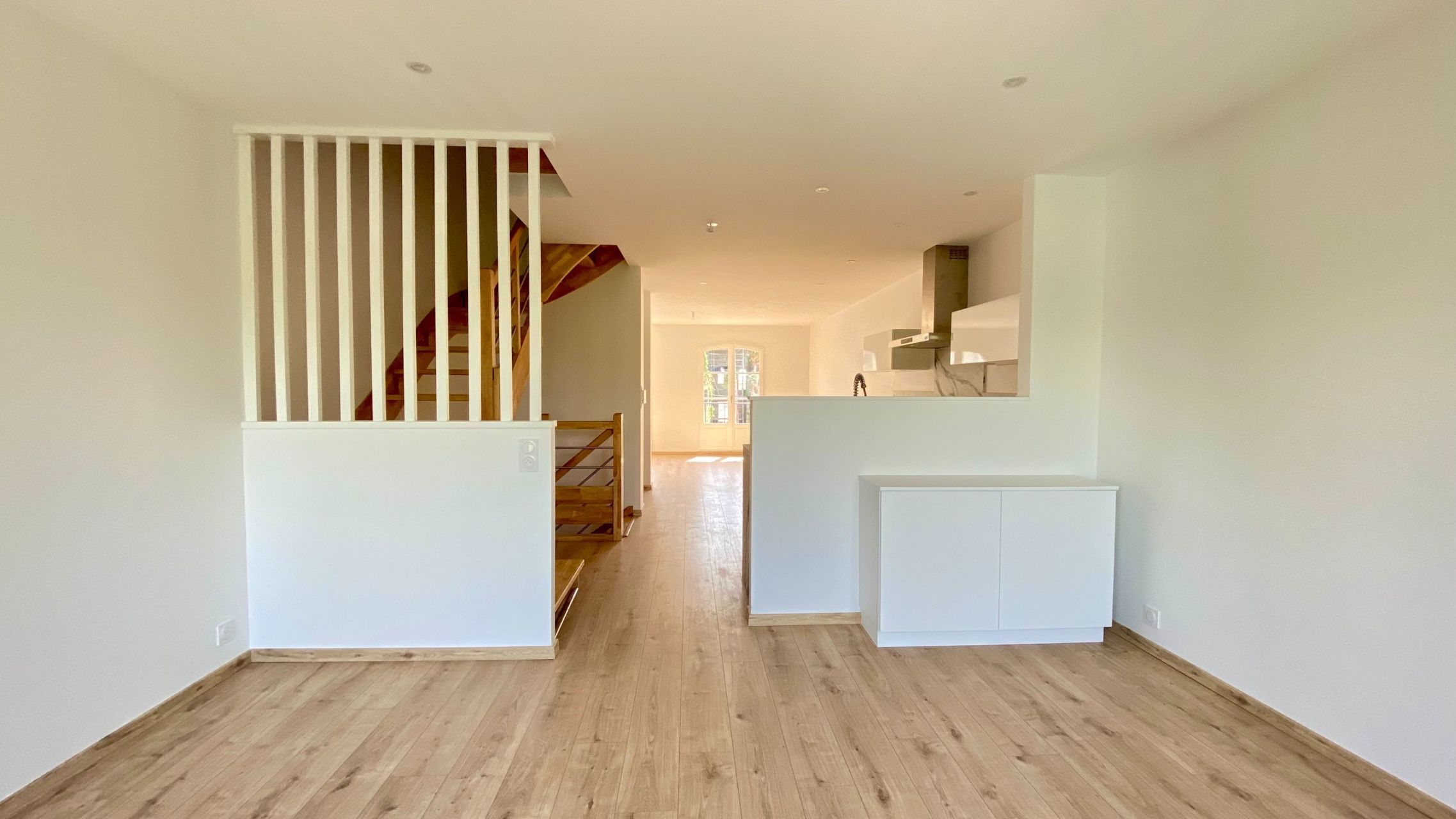 luxury house 6 Rooms for sale on AURAY (56400)