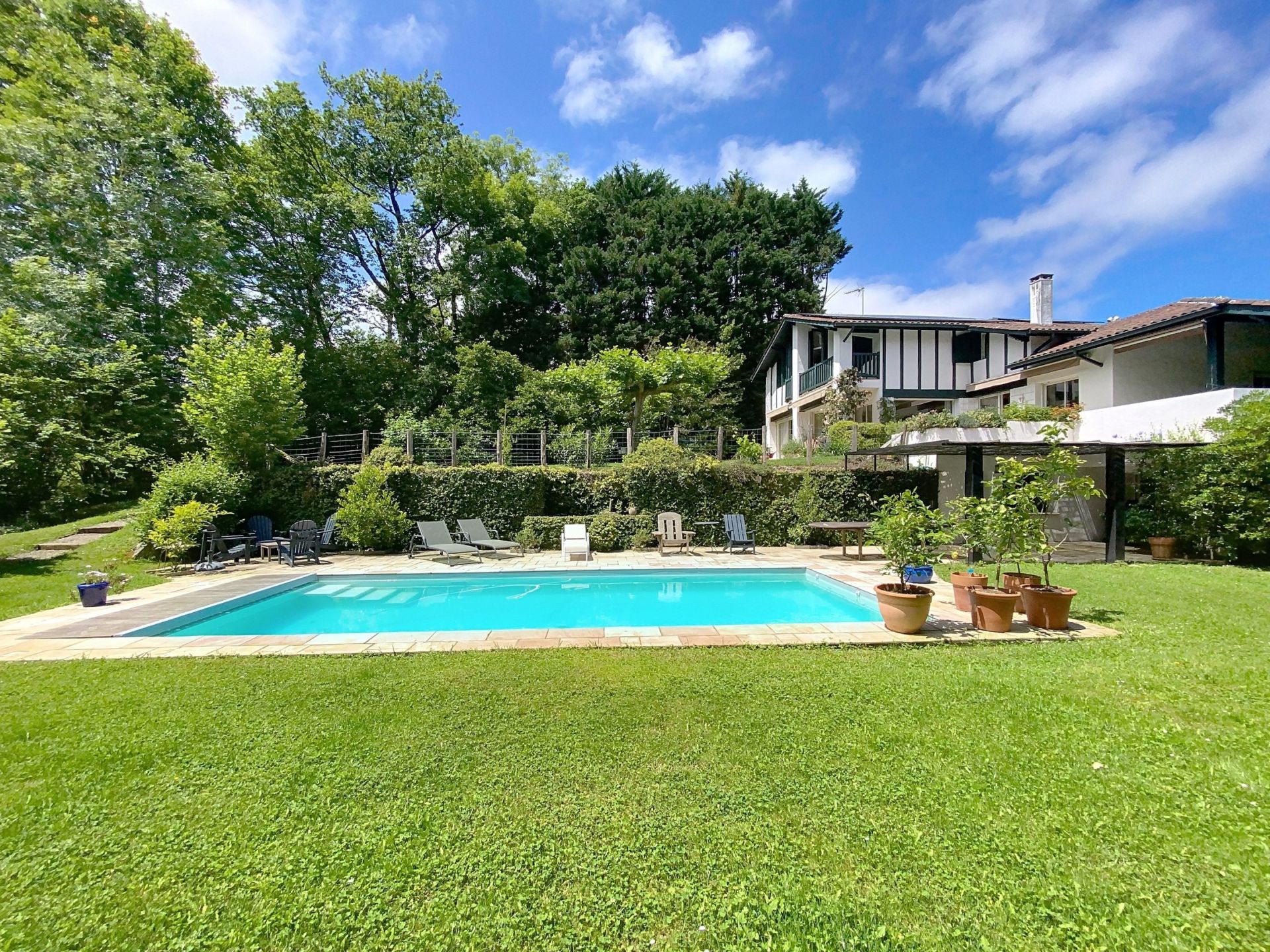 maison de luxe 7 Pièces en vente sur ASCAIN (64310)