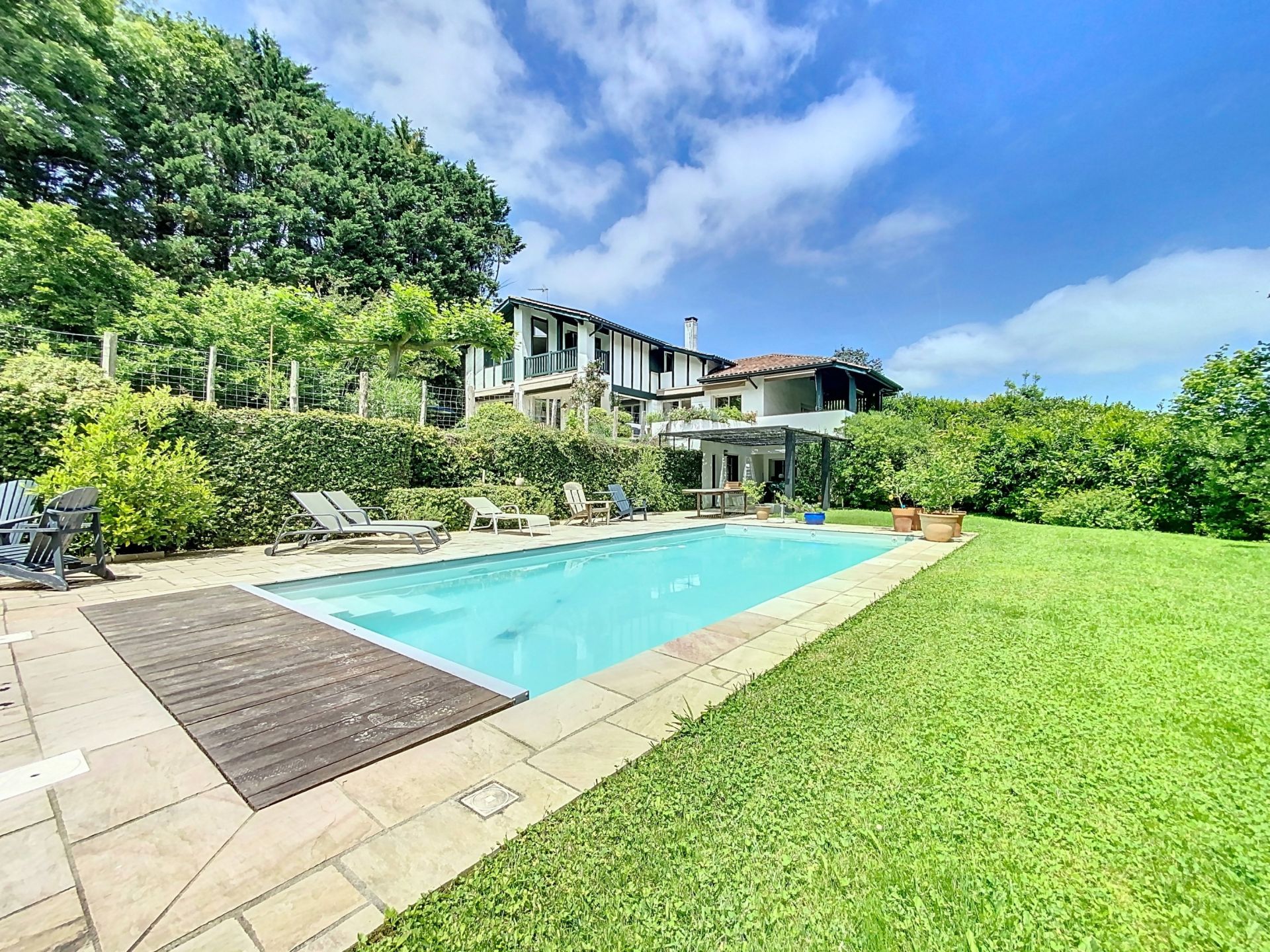 maison de luxe 7 Pièces en vente sur ASCAIN (64310)