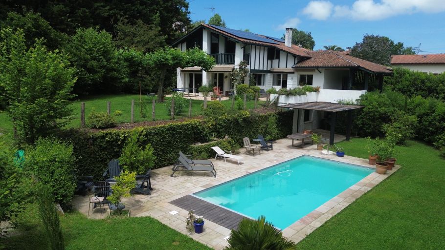 maison de luxe 7 Pièces en vente sur ASCAIN (64310)