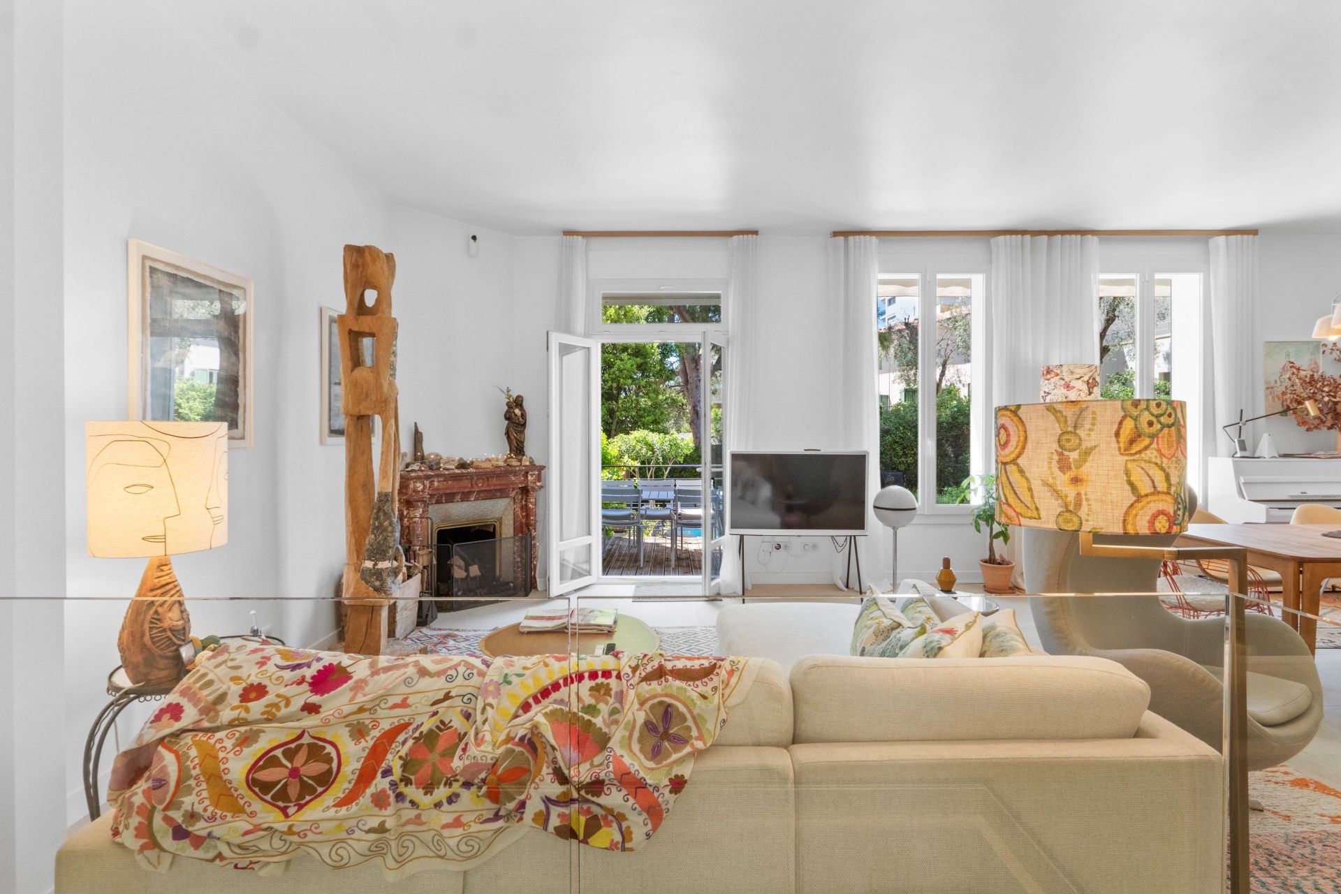 townhouse 4 Rooms for sale on CANNES (06400)