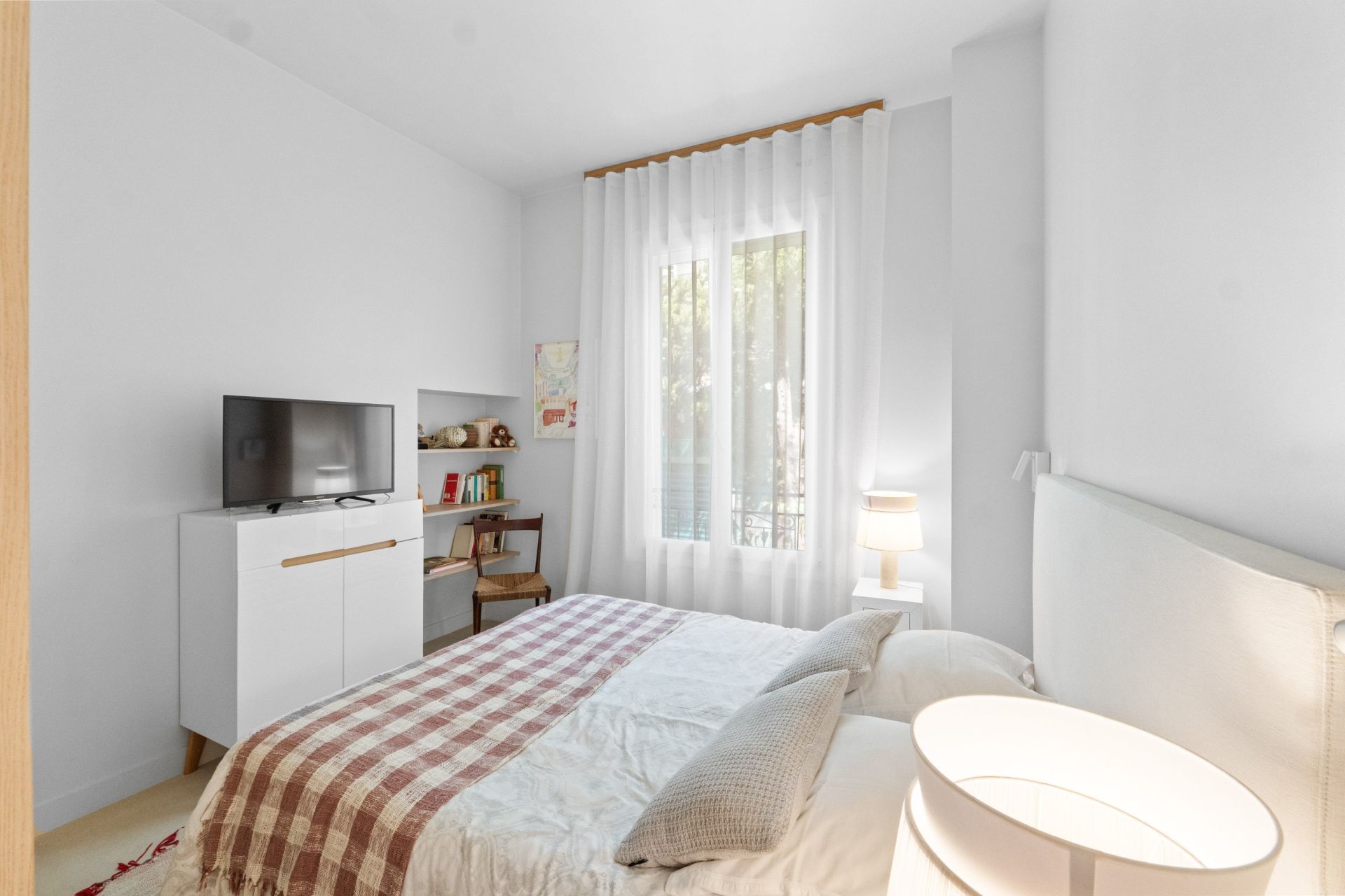 townhouse 4 Rooms for sale on CANNES (06400)