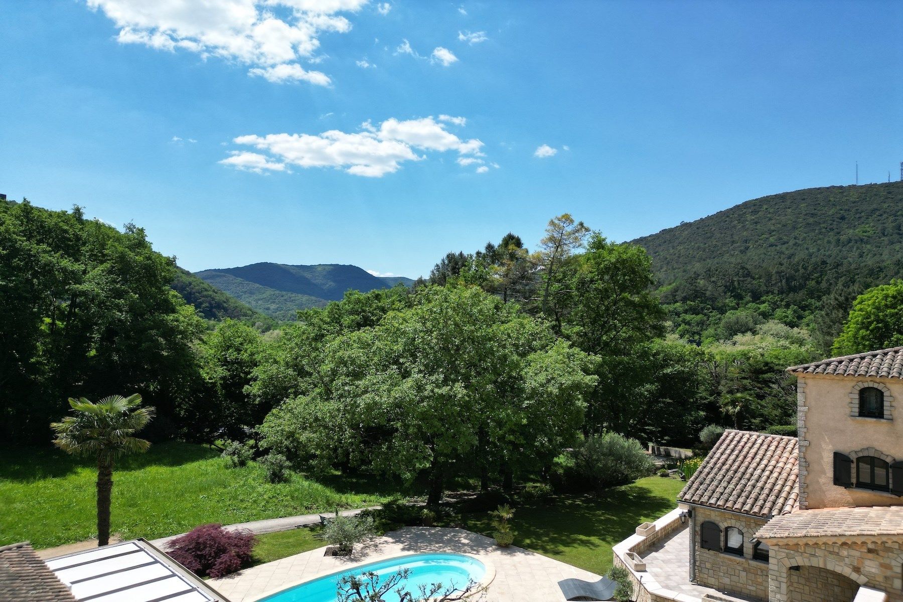 maison de luxe 12 Pièces en vente sur UZES (30700)