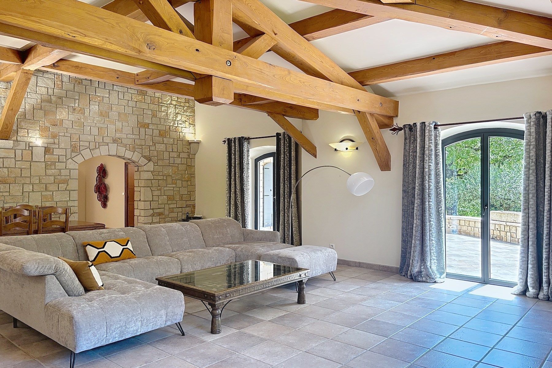 maison de luxe 12 Pièces en vente sur UZES (30700)
