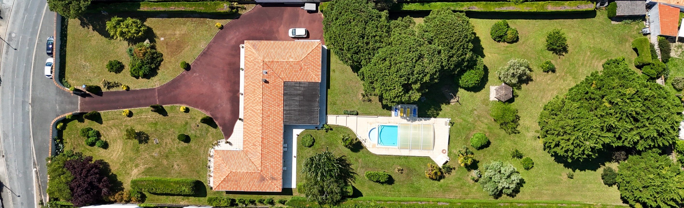 maison de luxe 6 Pièces en vente sur AYTRE (17440)