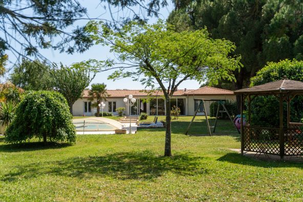 Vente Maison de luxe Aytré 6&nbsp;Pièces 240&nbsp;m²