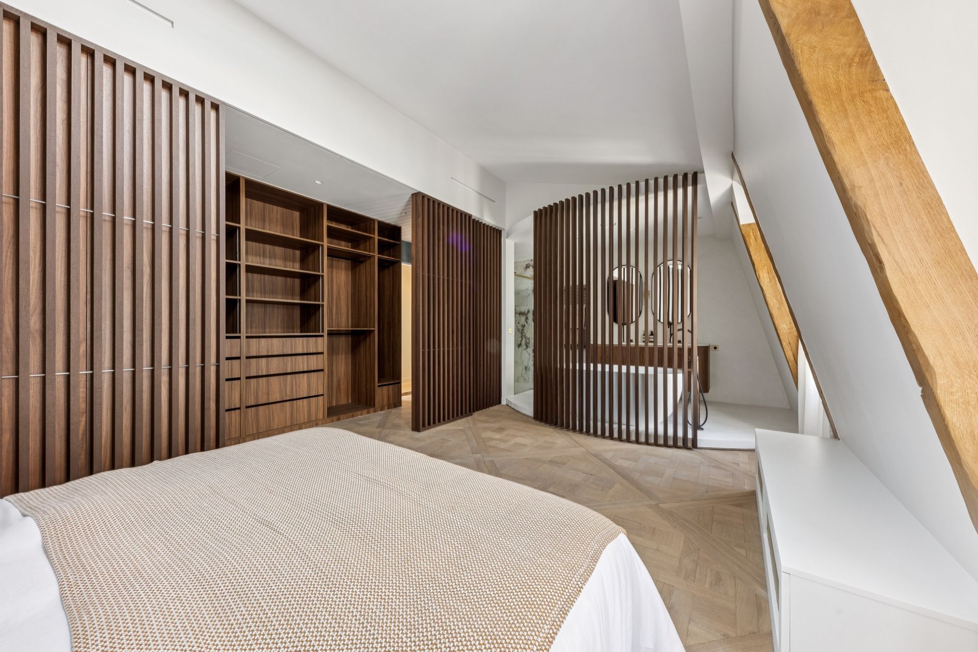 luxury apartment 3 Rooms for sale on PARIS (75004)