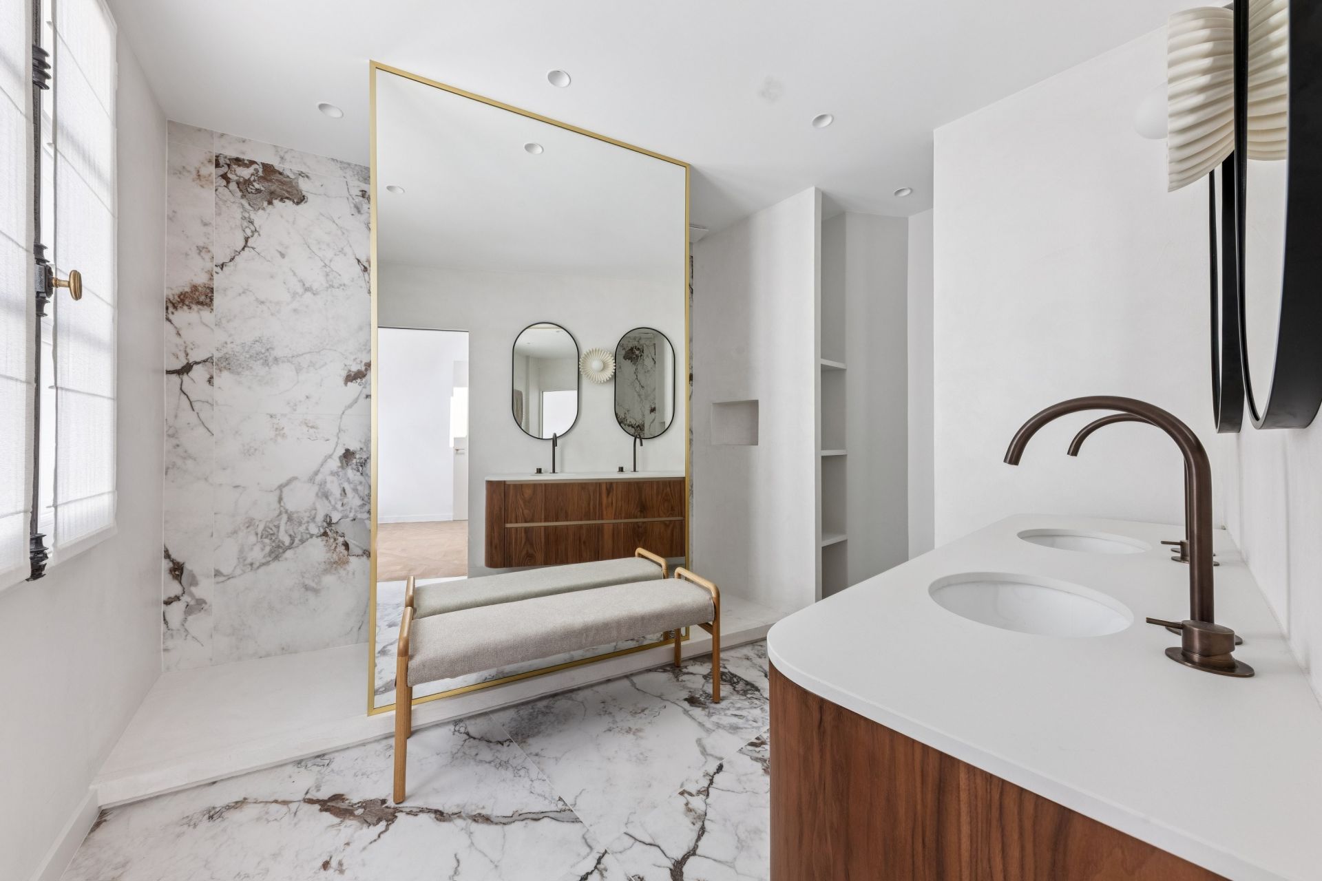 luxury apartment 3 Rooms for sale on PARIS (75004)