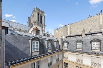 Sale Luxury apartment Paris 4 3 Rooms 122.38 m²