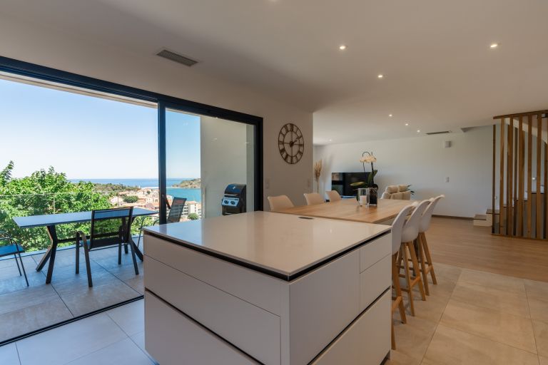 maison de luxe 4 Pièces en vente sur PORT VENDRES (66660)