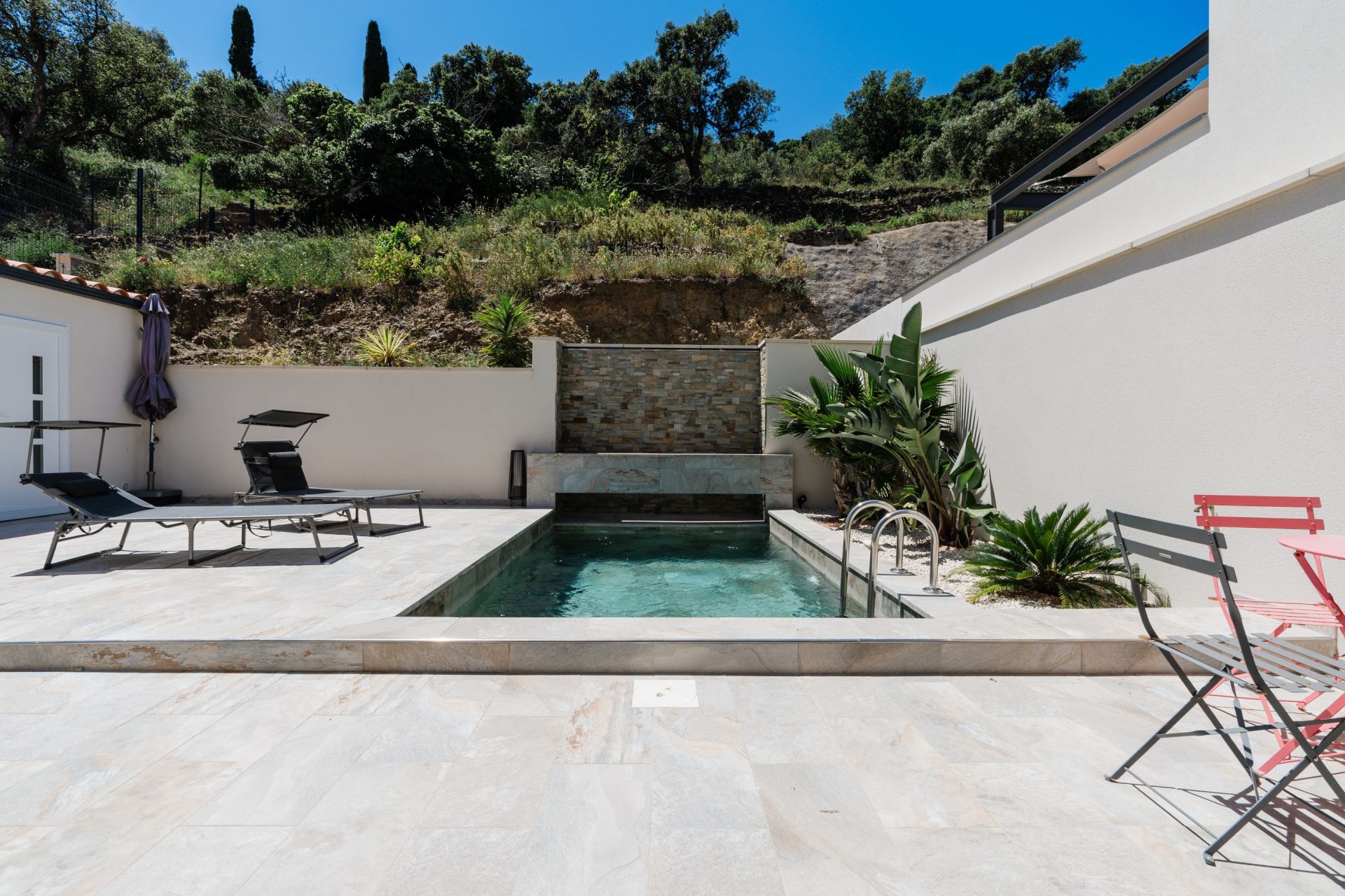 luxury house 5 Rooms for sale on PORT VENDRES (66660)