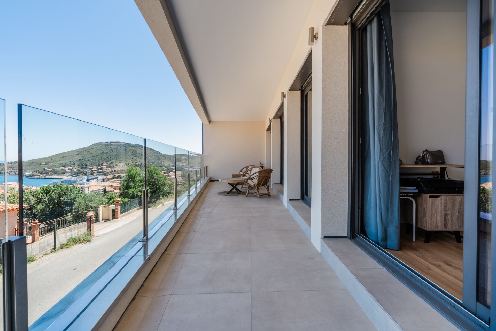 luxury house 5 Rooms for sale on PORT VENDRES (66660)