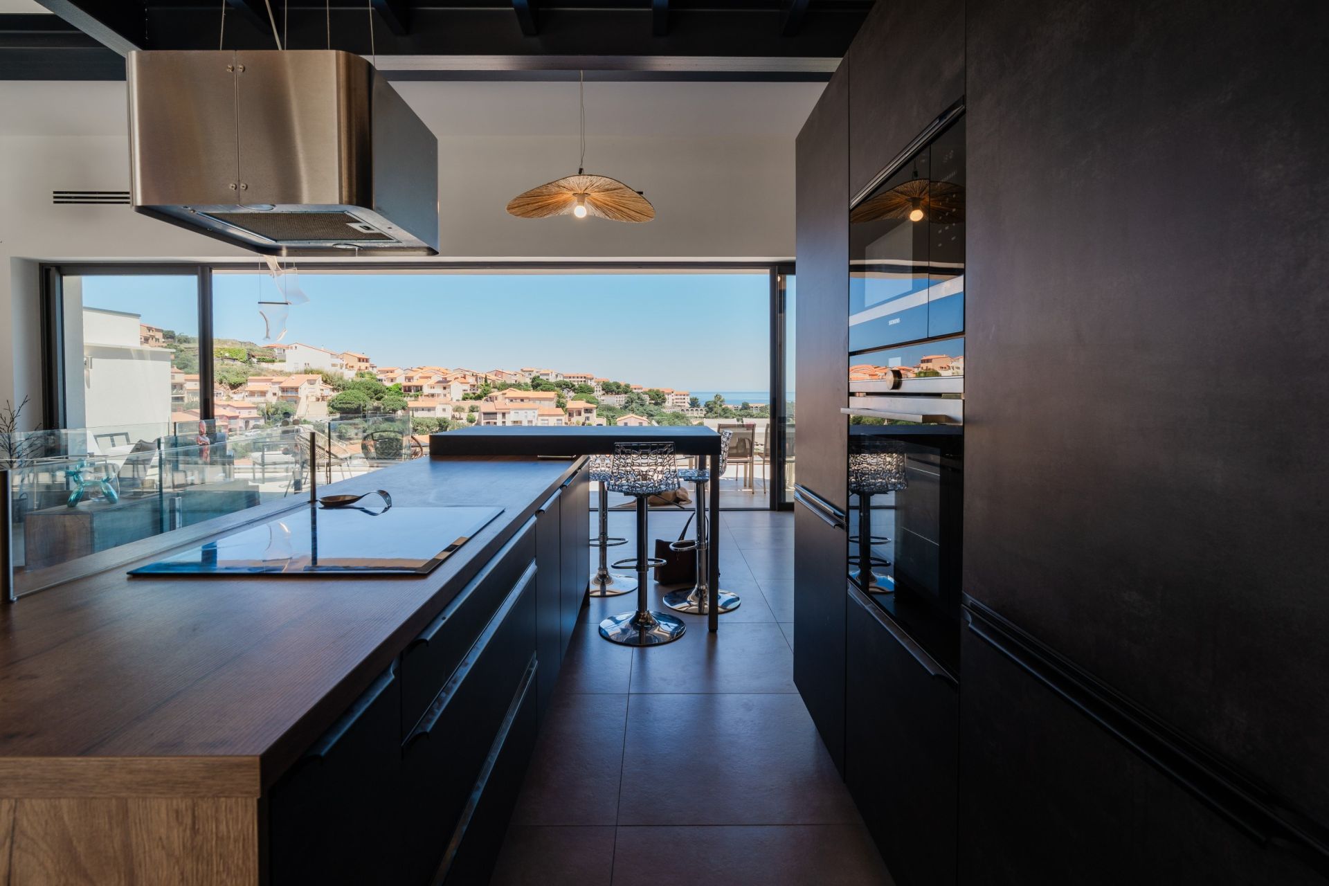 luxury house 5 Rooms for sale on PORT VENDRES (66660)