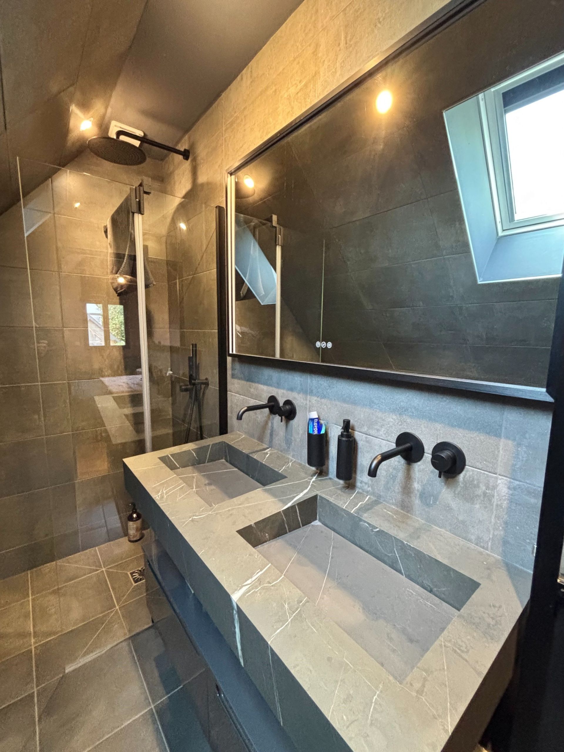 maison de luxe 6 Pièces en location saisonnière sur GLANVILLE (14950)