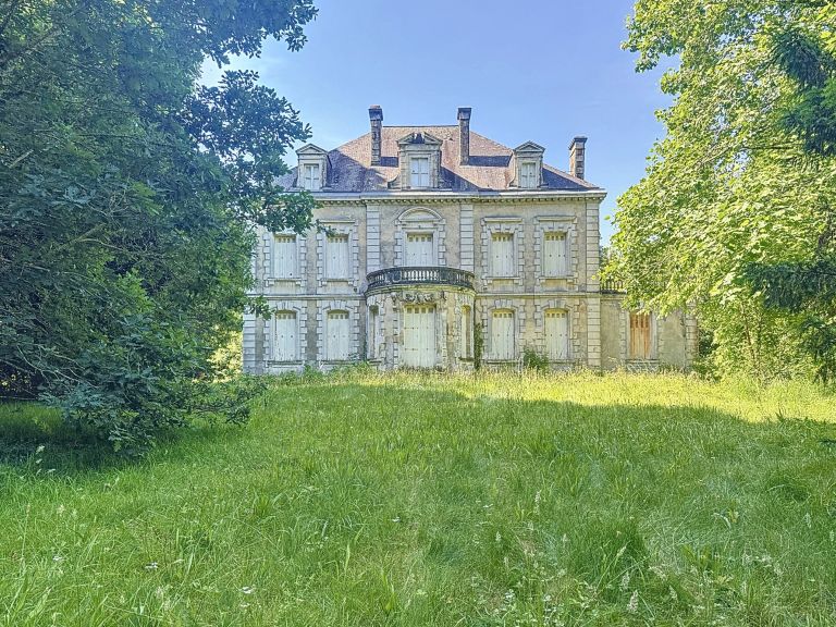 château 15 Pièces en vente sur DAX (40100)