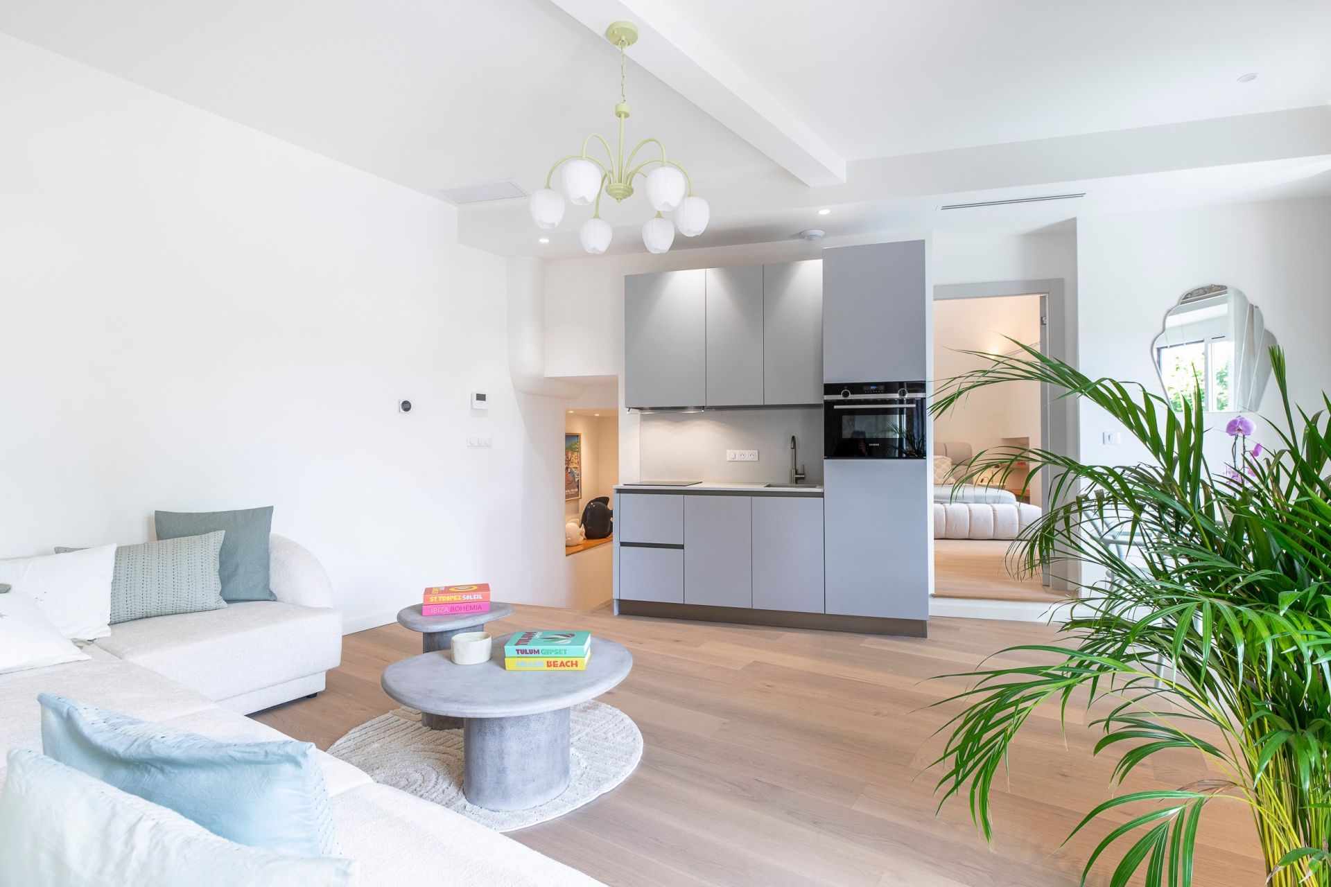 luxury apartment 3 Rooms for sale on VILLEFRANCHE SUR MER (06230)