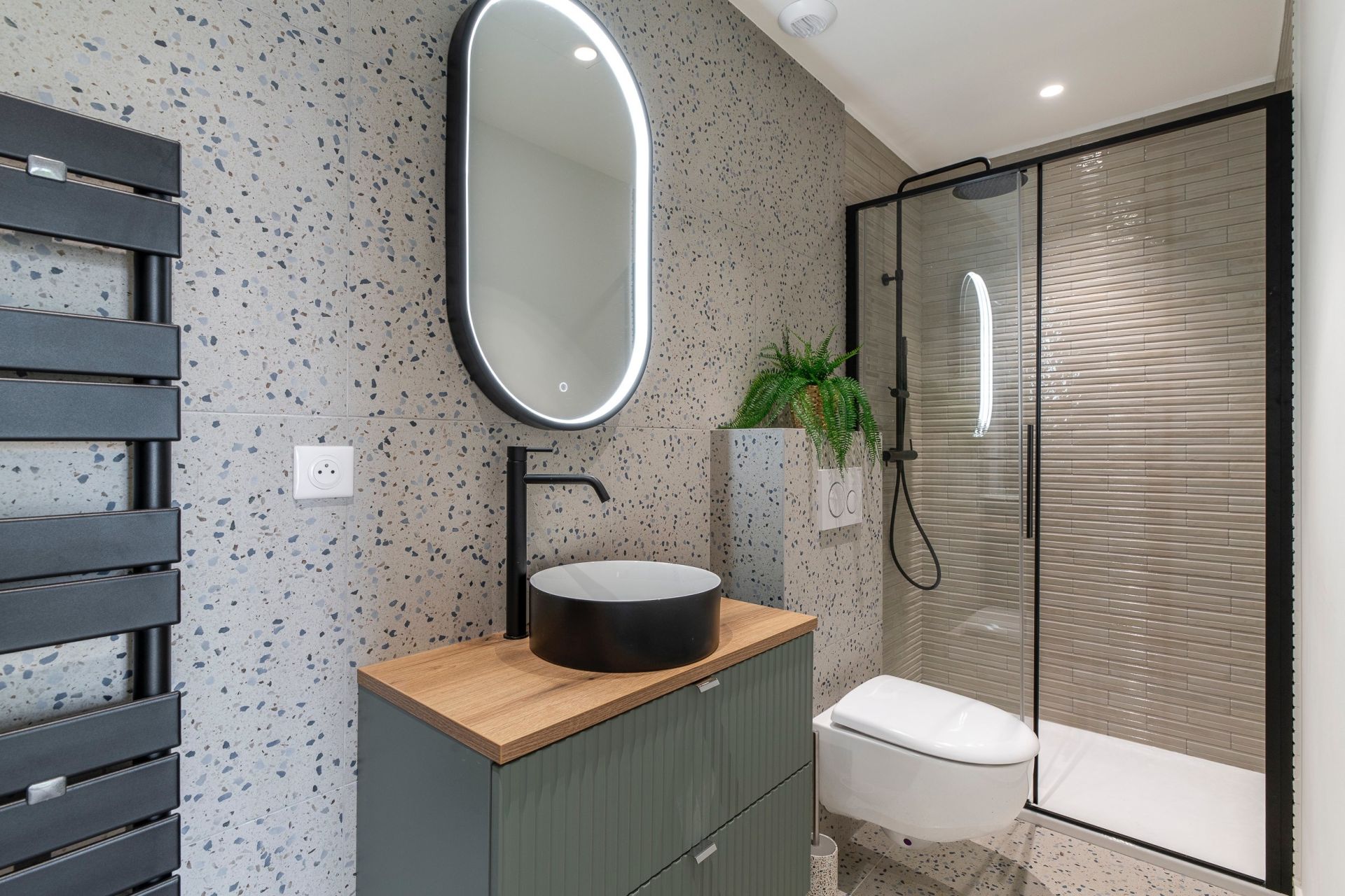 luxury apartment 3 Rooms for sale on VILLEFRANCHE SUR MER (06230)