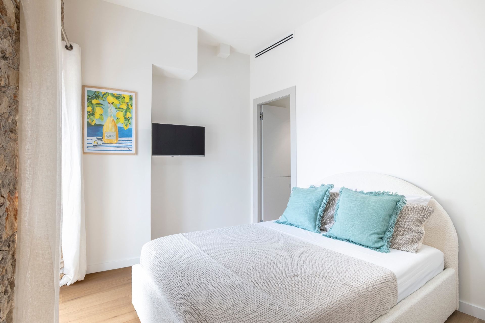 luxury apartment 3 Rooms for sale on VILLEFRANCHE SUR MER (06230)