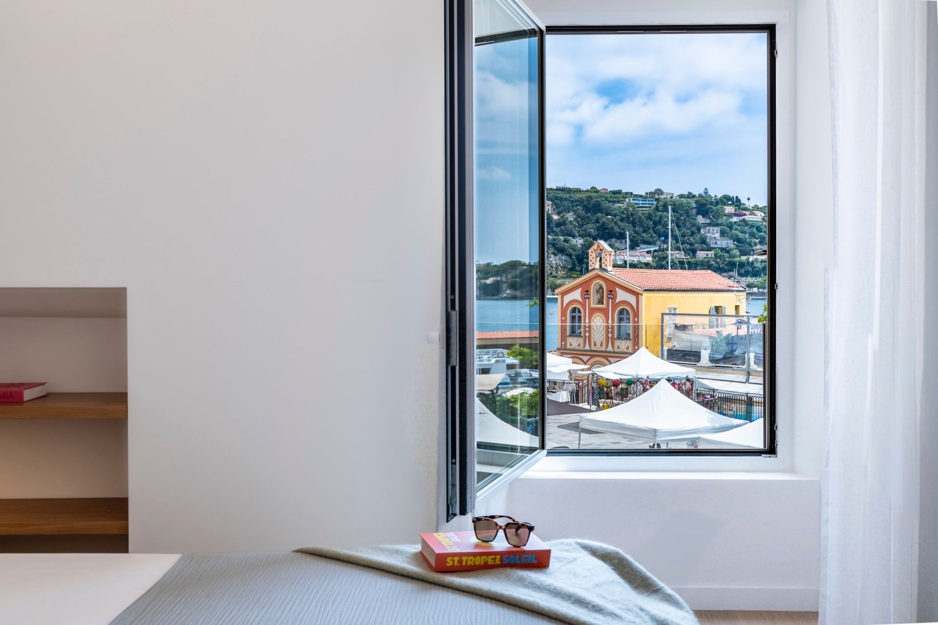 luxury apartment 3 Rooms for sale on VILLEFRANCHE SUR MER (06230)