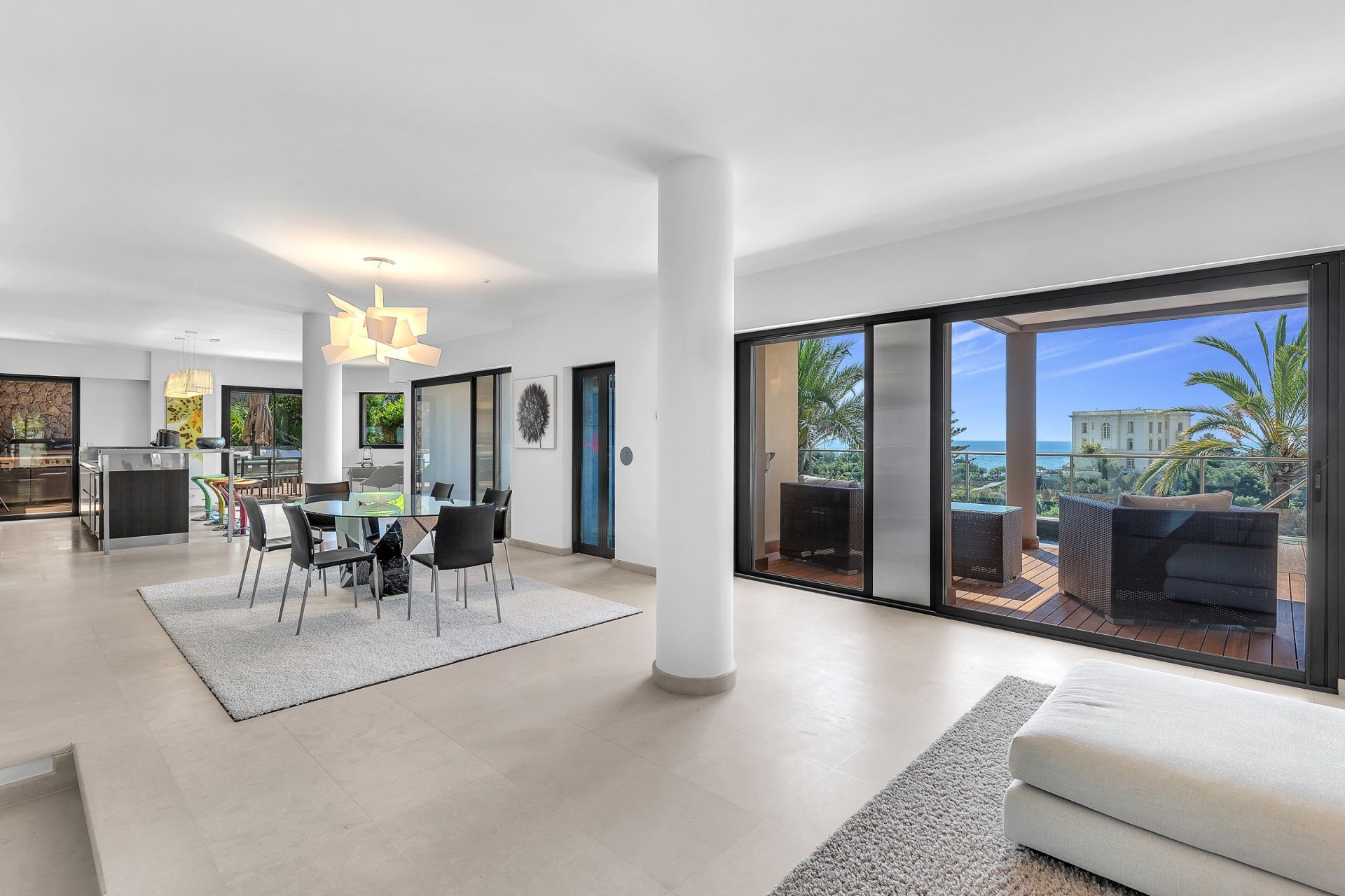 contemporary house 10 Rooms for sale on ROQUEBRUNE CAP MARTIN (06190)