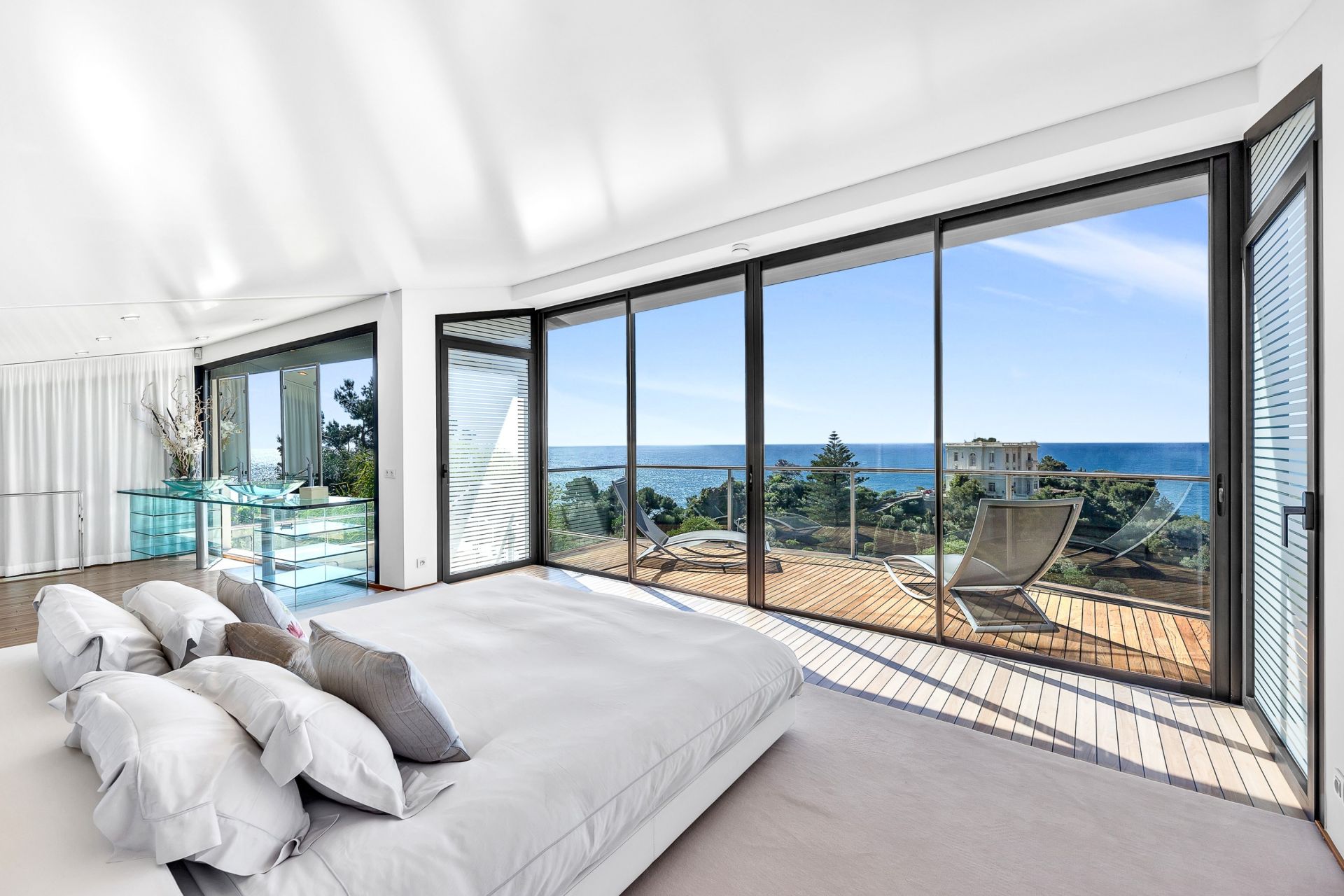 contemporary house 10 Rooms for sale on ROQUEBRUNE CAP MARTIN (06190)