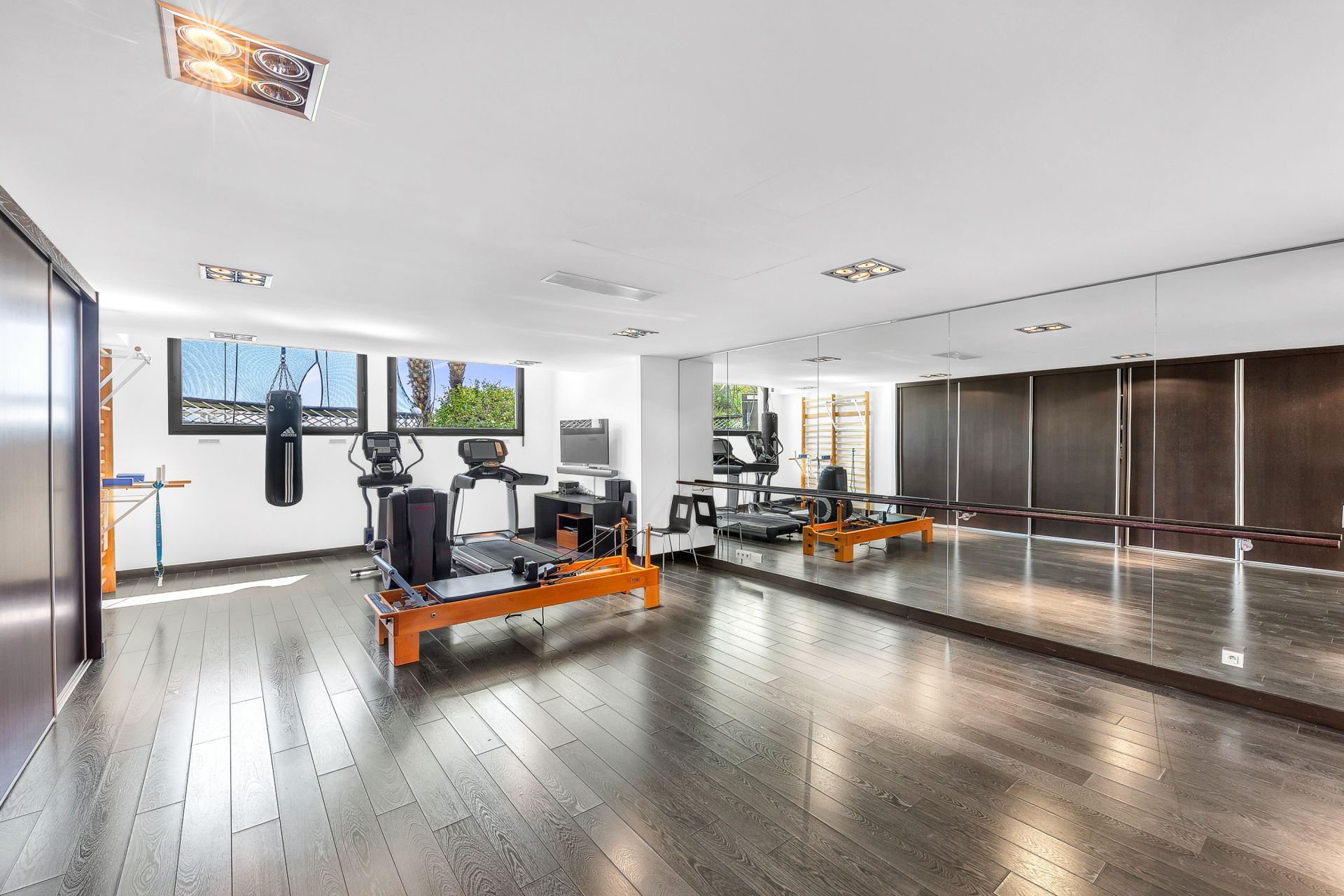 contemporary house 10 Rooms for sale on ROQUEBRUNE CAP MARTIN (06190)