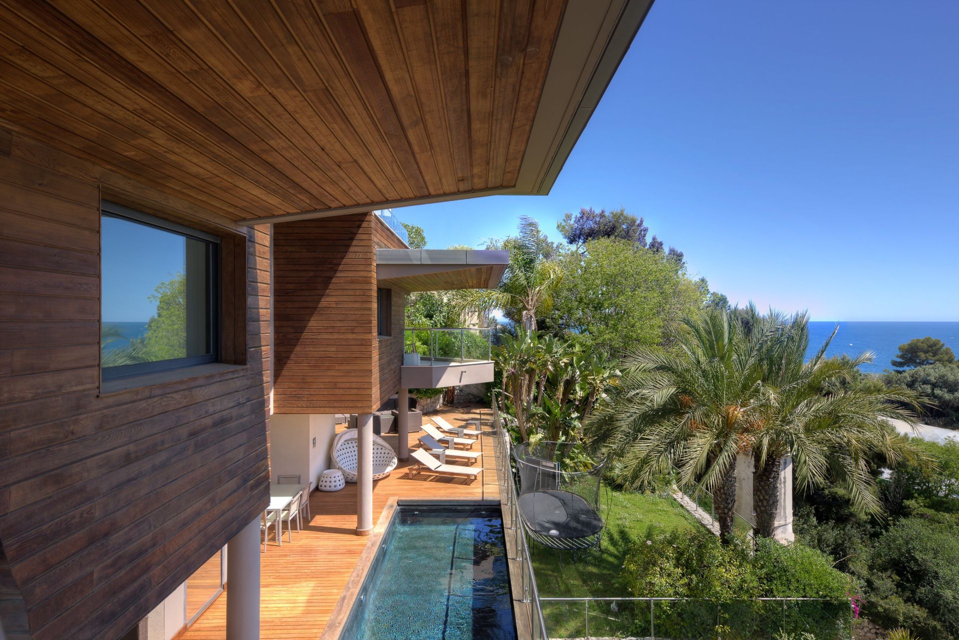 contemporary house 10 Rooms for sale on ROQUEBRUNE CAP MARTIN (06190)