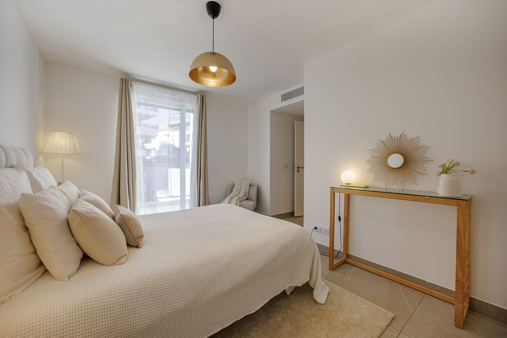 penthouse 4 Rooms for sale on ANTIBES (06600)