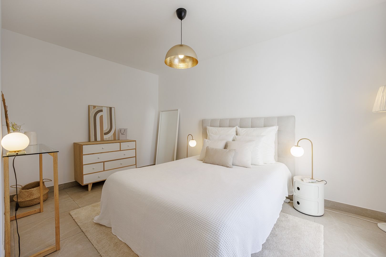 penthouse 4 Rooms for sale on ANTIBES (06600)