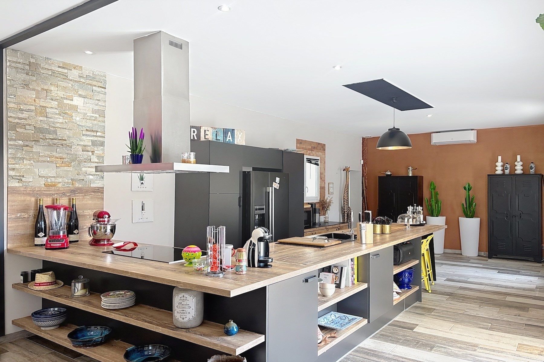 luxury house 5 Rooms for sale on UZES (30700)