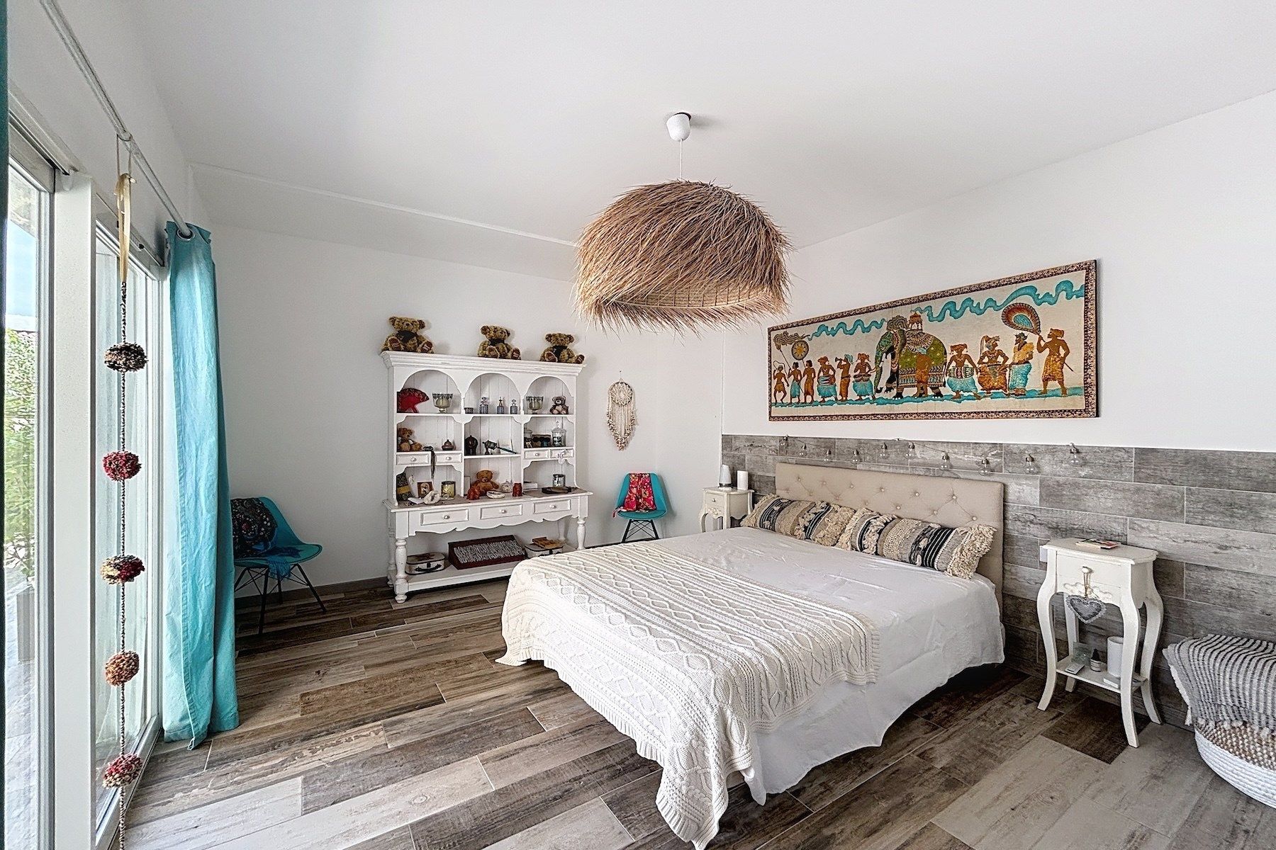 luxury house 5 Rooms for sale on UZES (30700)