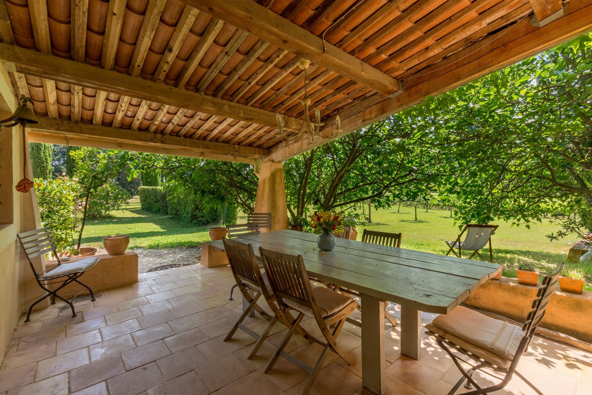 wine estate 8 Rooms for sale on VILLECROZE (83690)