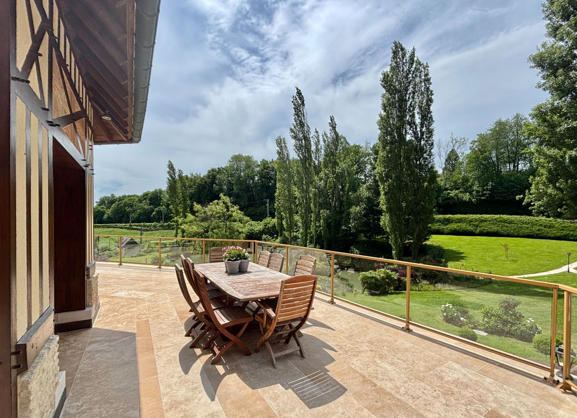 maison de luxe 9 Pièces en vente sur PONT L EVEQUE (14130)