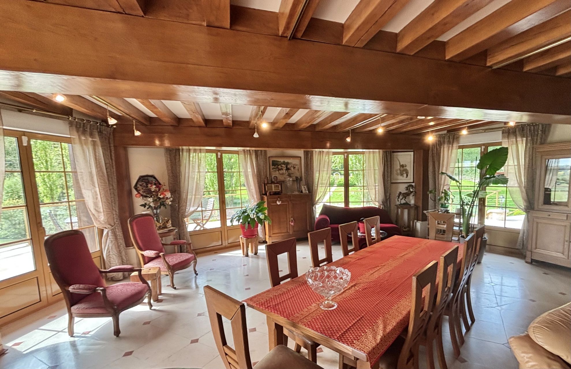 maison de luxe 9 Pièces en vente sur PONT L EVEQUE (14130)